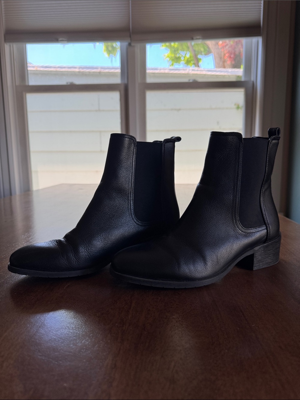 Kenneth Cole Reaction Black Leather Chelsea Ankle Boots